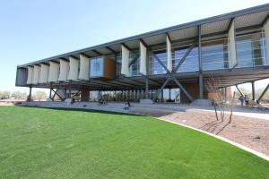 Estrella Hall – East view